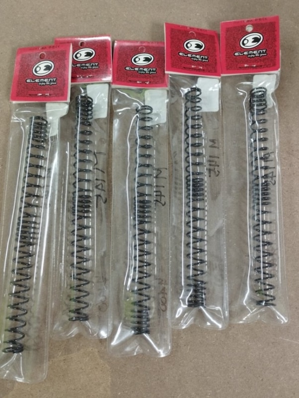 在庫処分セール品　ELEMENT M145 不等ピッチスプリング