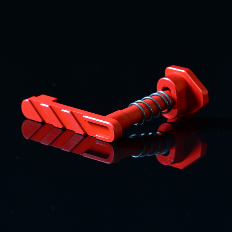 MANCRAFT製 M4/M16用CNCマグキャッチ レッド